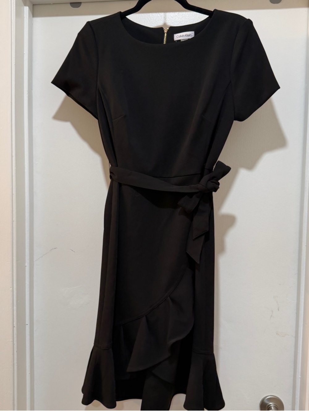 Calvin Klein Black Short-Sleeve Belted Midi Dress with Ruffle Hem
